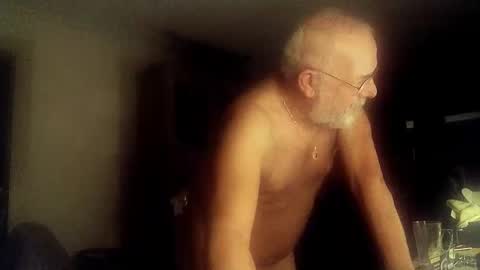 Snapshot of femdom_sub chatting on 19, 9, 2025 femdom_sub online show from 19, 9, 2025