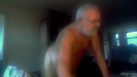 Snapshot of femdom_sub chatting on 29, 9, 2025 femdom_sub online show from 29, 9, 2025