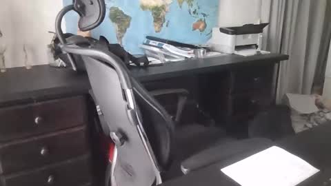 Snapshot of femdomsubby chatting on 3, 11, 2025 femdomsubby online show from 3, 11, 2025