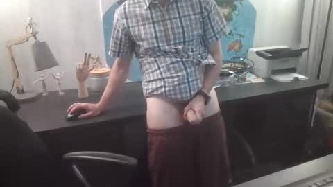 Snapshot of femdomsubby chatting on 17, 3, 2026 femdomsubby online show from 17, 3, 2026