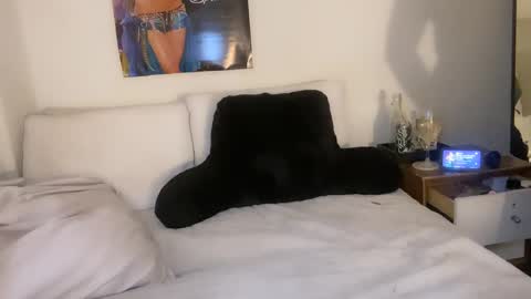 Snapshot of femgirl99 chatting on 26, 1, 2025 this is justice tricia a bigelow. she was fucking my husband tom girardi online show from 26, 1, 2025