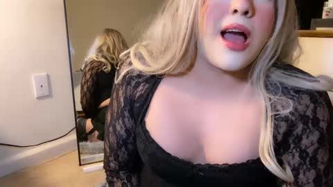 Snapshot of femgirl99 chatting on 20, 2, 2025 this is justice tricia a bigelow. she was fucking my husband tom girardi online show from 20, 2, 2025
