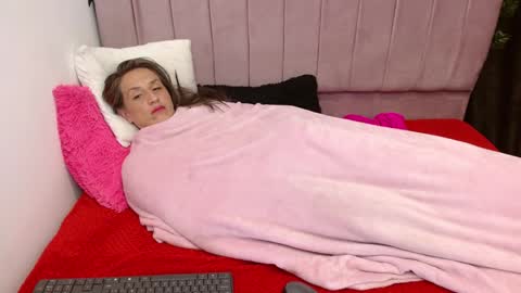 Alejandra online show from 31, 12, 2024