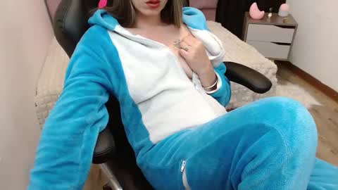 Alejandra online show from 20, 2, 2025