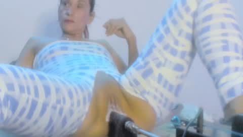 stefannia online show from 10, 12, 2024