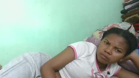 Snapshot of fenou122745 chatting on 4, 3, 2026 fenou122745 online show from 4, 3, 2026