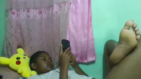 Snapshot of fenou122745 chatting on 13, 4, 2026 fenou122745 online show from 13, 4, 2026