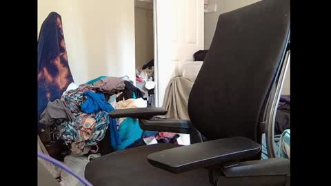 Snapshot of feralasf chatting on 25, 4, 2026 FE fee online show from 25, 4, 2026