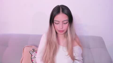 fernanda  online show from 21, 4, 2026