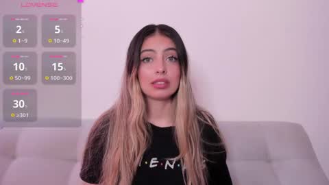 fernanda  online show from 11, 5, 2026