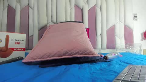 Fernanda online show from 28, 2, 2025