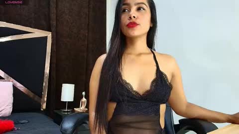 Snapshot of fernandabrown_ chatting on 5, 10, 2025 Fernandabrown s online show from 5, 10, 2025
