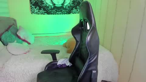 Fernanda Diaz online show from 13, 6, 2026