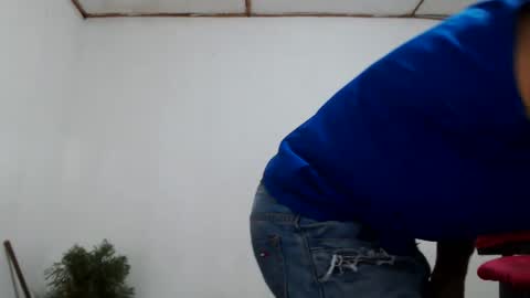 Snapshot of fernandez_latinblack chatting on 5, 12, 2024 fernandez_latinblack online show from 5, 12, 2024
