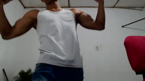 Snapshot of fernandez_latinblack chatting on 12, 12, 2024 fernandez_latinblack online show from 12, 12, 2024