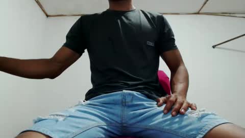 Snapshot of fernandez_latinblack chatting on 4, 1, 2025 fernandez_latinblack online show from 4, 1, 2025