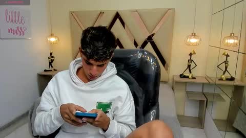 FER PHOENIX online show from 6, 2, 2026