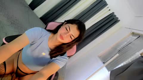 Jade online show from 12, 12, 2024