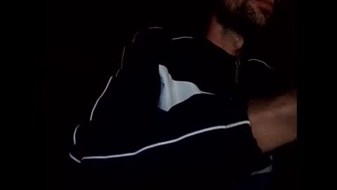 Snapshot of fffjj021 chatting on 19, 10, 2025 Raised in 90s online show from 19, 10, 2025