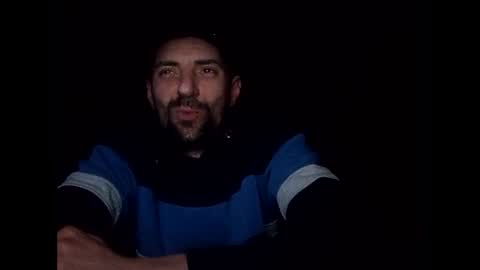 Snapshot of fffjj021 chatting on 23, 11, 2025 Raised in 90s online show from 23, 11, 2025