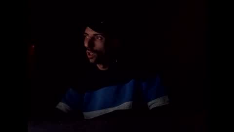 Snapshot of fffjj021 chatting on 19, 12, 2025 Raised in 90s online show from 19, 12, 2025