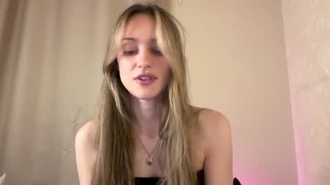 Snapshot of fflloowweerr chatting on 14, 1, 2025 Lisa online show from 14, 1, 2025