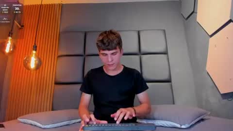 Snapshot of fhilip_ken chatting on 27, 6, 2026 FHILIP online show from 27, 6, 2026