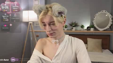 Snapshot of fiachand chatting on 15, 10, 2025 Thomas online show from 15, 10, 2025