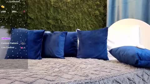 Snapshot of fiachand chatting on 21, 11, 2025 Thomas online show from 21, 11, 2025