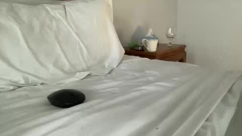 fiedadoll online show from 17, 9, 2025