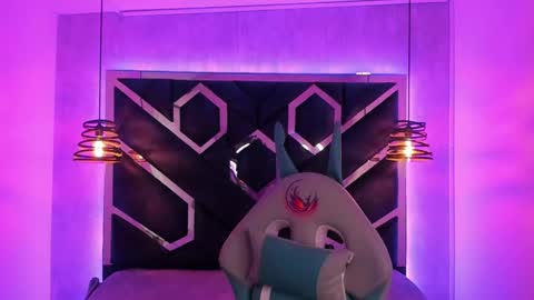   online show from 3, 1, 2025