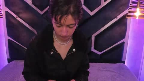   online show from 4, 1, 2025