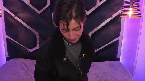   online show from 4, 1, 2025