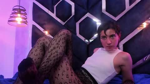   online show from 11, 1, 2025