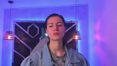   online show from 24, 1, 2025