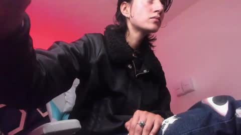   online show from 2, 3, 2025