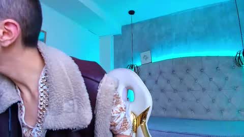   online show from 21, 10, 2025