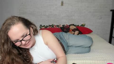 Fiery Stella online show from 21, 12, 2025