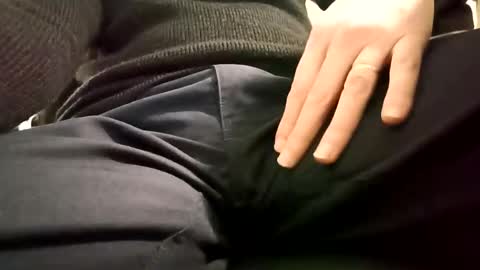 fifi010203 online show from 17, 1, 2025