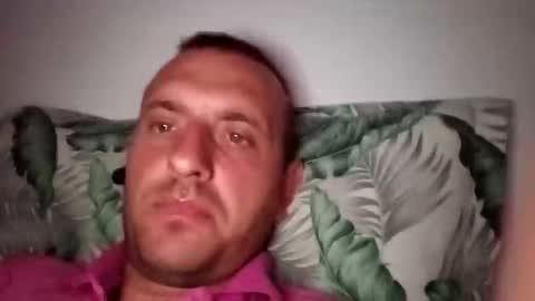 Snapshot of figonik chatting on 12, 10, 2025 Nick online show from 12, 10, 2025