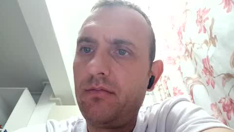 Snapshot of figonik chatting on 23, 10, 2025 Nick online show from 23, 10, 2025