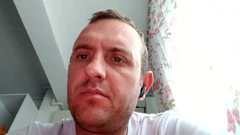 Snapshot of figonik chatting on 12, 11, 2025 Nick online show from 12, 11, 2025