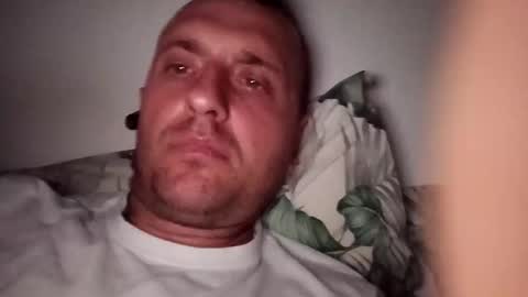 Snapshot of figonik chatting on 21, 12, 2025 Nick online show from 21, 12, 2025