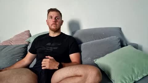 Snapshot of fikol123 chatting on 22, 9, 2025 fiolkamil online show from 22, 9, 2025