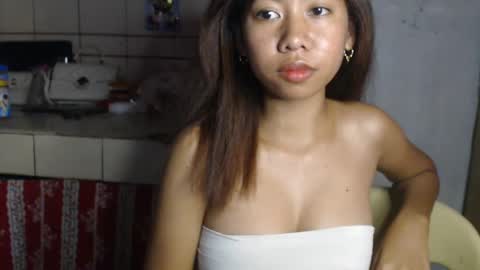Snapshot of filipinawild_xx chatting on 10, 1, 2025 marife online show from 10, 1, 2025