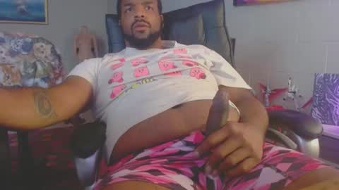 Snapshot of filisdude chatting on 7, 10, 2025 frank online show from 7, 10, 2025