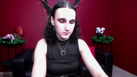 Snapshot of filldamon chatting on 6, 1, 2025 Honey Ill be waiting for you Tue Wed Thu Fri Sat Sun 10am-5pm online show from 6, 1, 2025