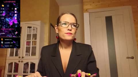 Snapshot of findom_lady_shine chatting on 24, 10, 2025 Lady online show from 24, 10, 2025