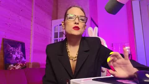 Lady online show from 14, 5, 2026