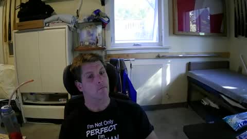 Snapshot of findomanddisabled chatting on 6, 10, 2025 findomanddisabled online show from 6, 10, 2025